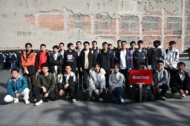 1764742761921727.jpg 微信图片_20251201214609_136_556_resized.jpg