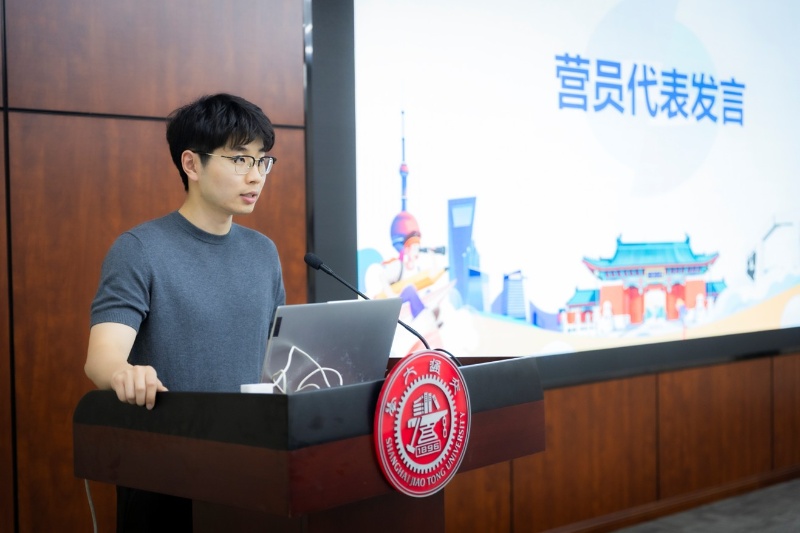 图4-营员代表发言_resized.jpg