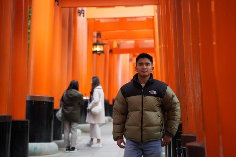 3-旅游照_resized.jpg