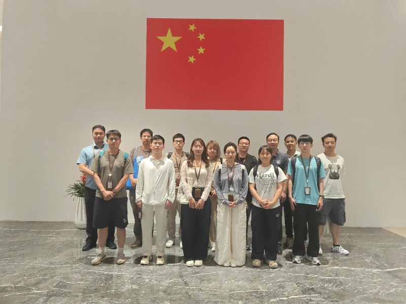 张江实验室合影_resized.jpg